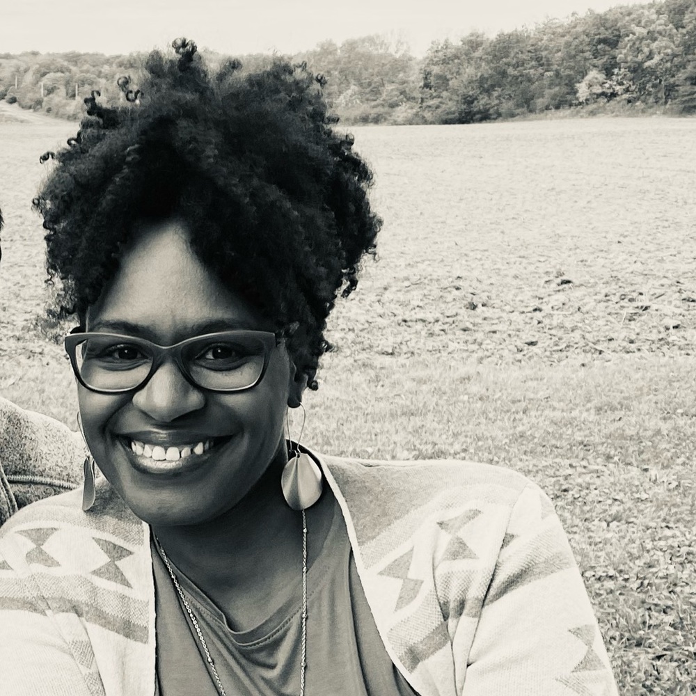 Meet your Posher, Latoya